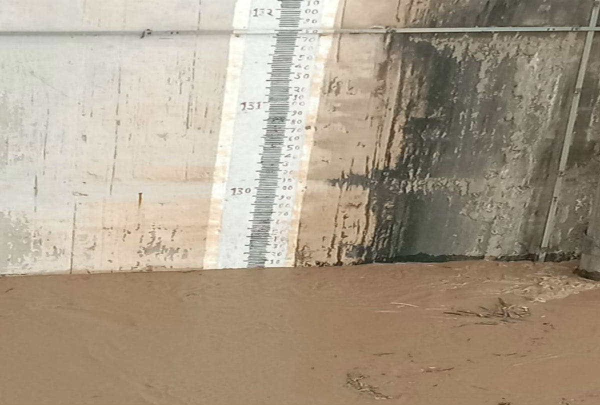 flood situation in bah agra due to water level increasing of chambal river