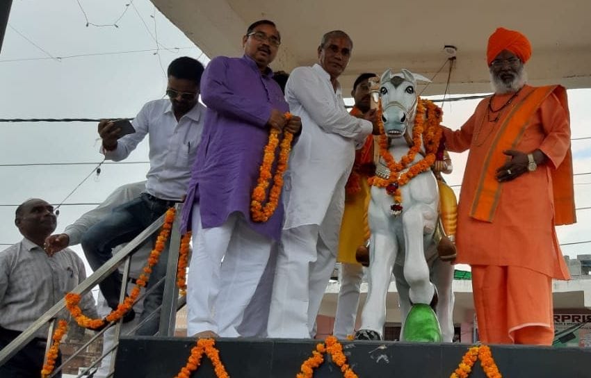 Congressmen insult martyrs: sakshi