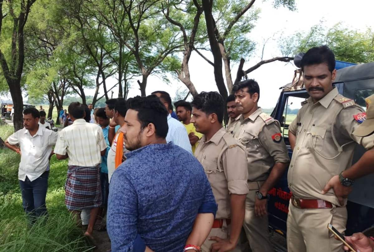 gorakhpur father assaults daughter then kill her by beheading then throw her body away police probe