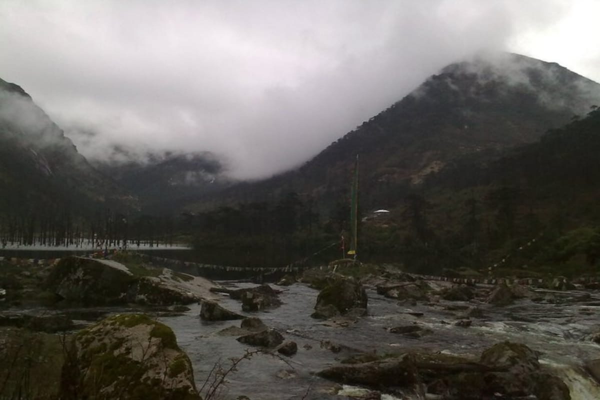 visit sangster lake known as madhuri dixit lake in arunachal pradesh