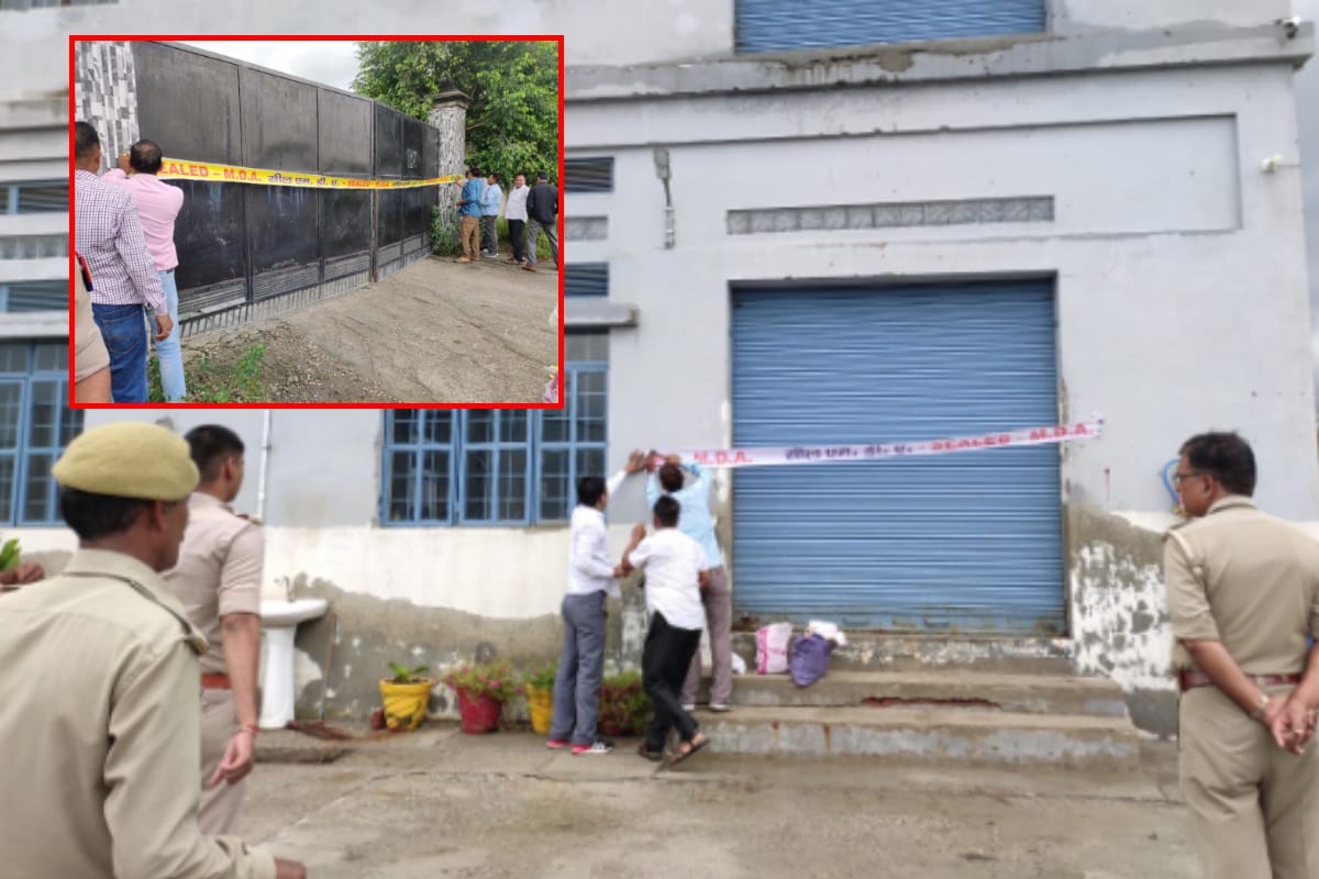 MDA officials sealed five illegal meat plants with heavy police force