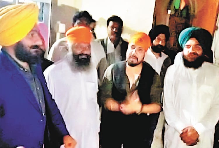 Pop Singer Mika Singh with Khalistan Supporter Gopal Chawla in Pakistan at Nankana Sahib