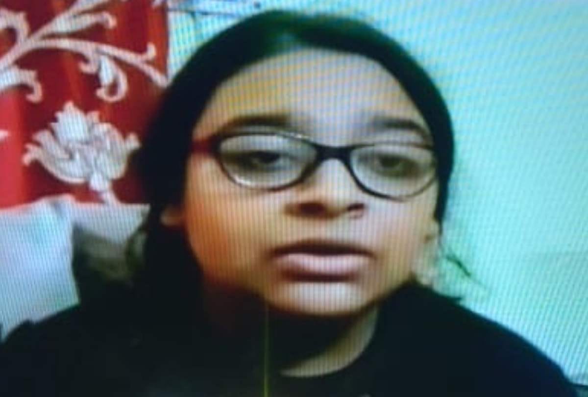 Raksha Bandhan day delhi boy neck cut with chinese kite string died