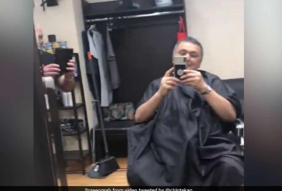rishi kapoor song paly in new york salon share video