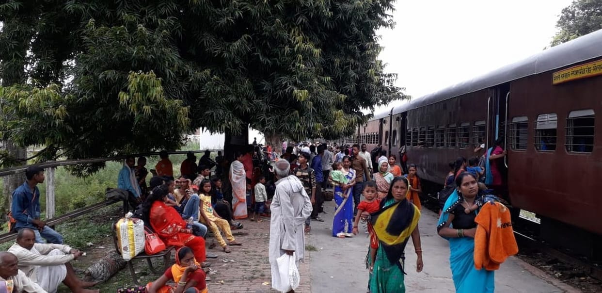 Train operation stopped between Bahraich and Mailani, passenger upset