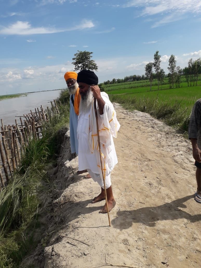 fluctuation of ganga water level