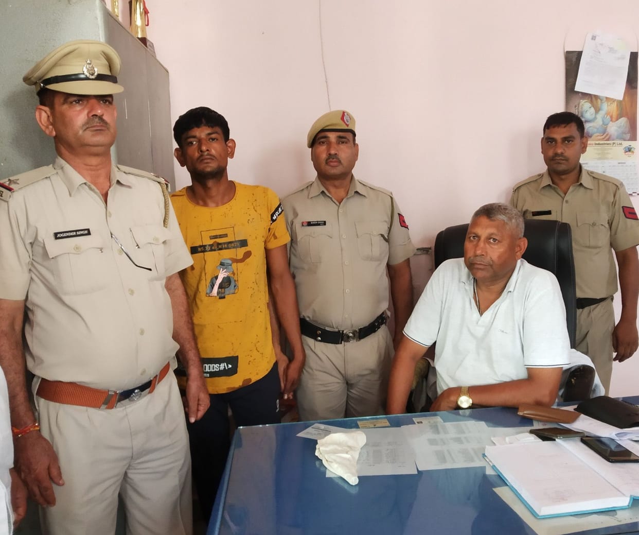 youth arrested with illegal wepons