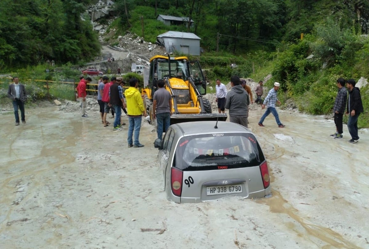 Rain in Himachal Pradesh breaks year 2011 record 102 mm rain recorded in 24 hours