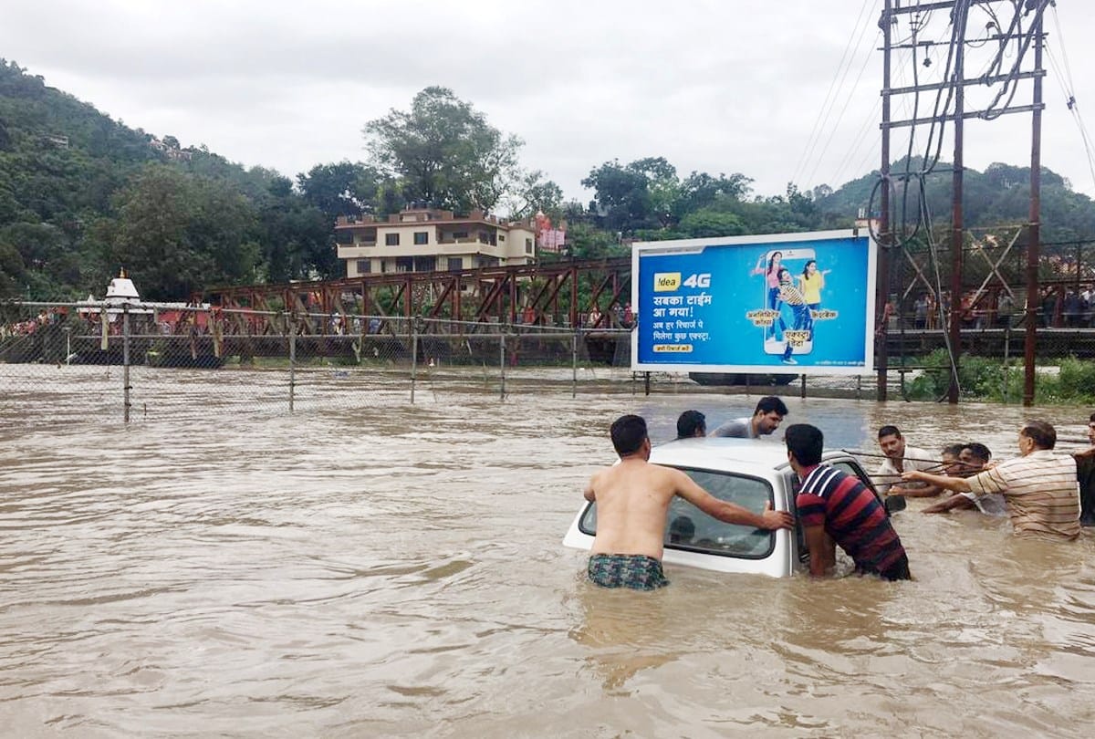 Rain in Himachal Pradesh breaks year 2011 record 102 mm rain recorded in 24 hours