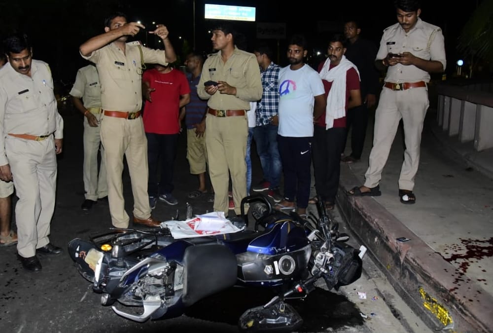 Bike riders injured during stunts in Gomati Nagar in Lucknow.