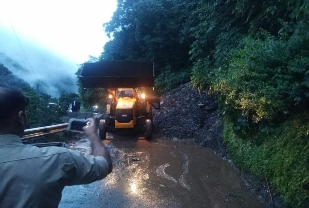 Cloud Burst and Flood Disaster in uttarakhand Rivers overflow danger for Public 