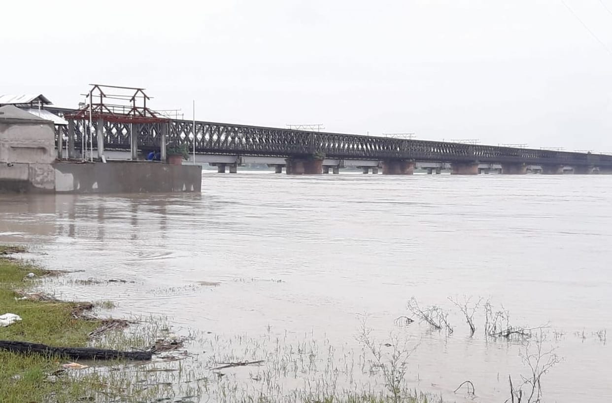 Ganga's water level reached near danger mark