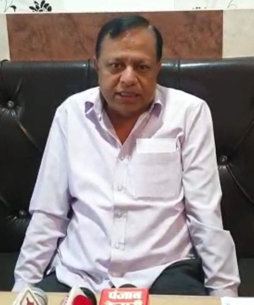 pundri MLA wife, fir