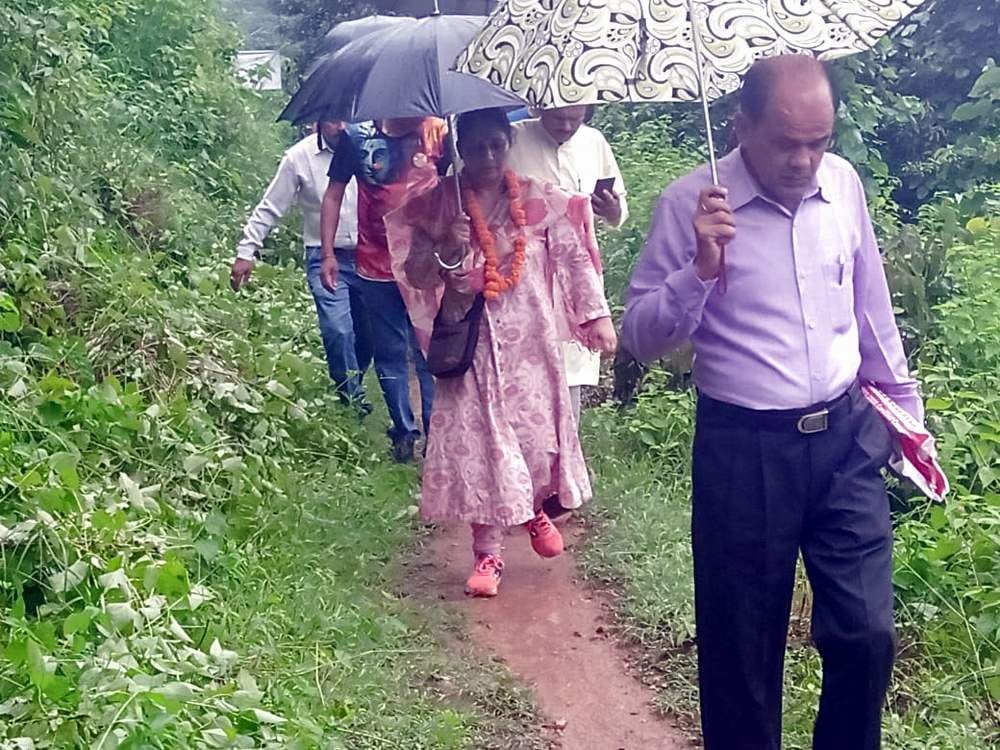 Exercise to connect Kumartha village by road