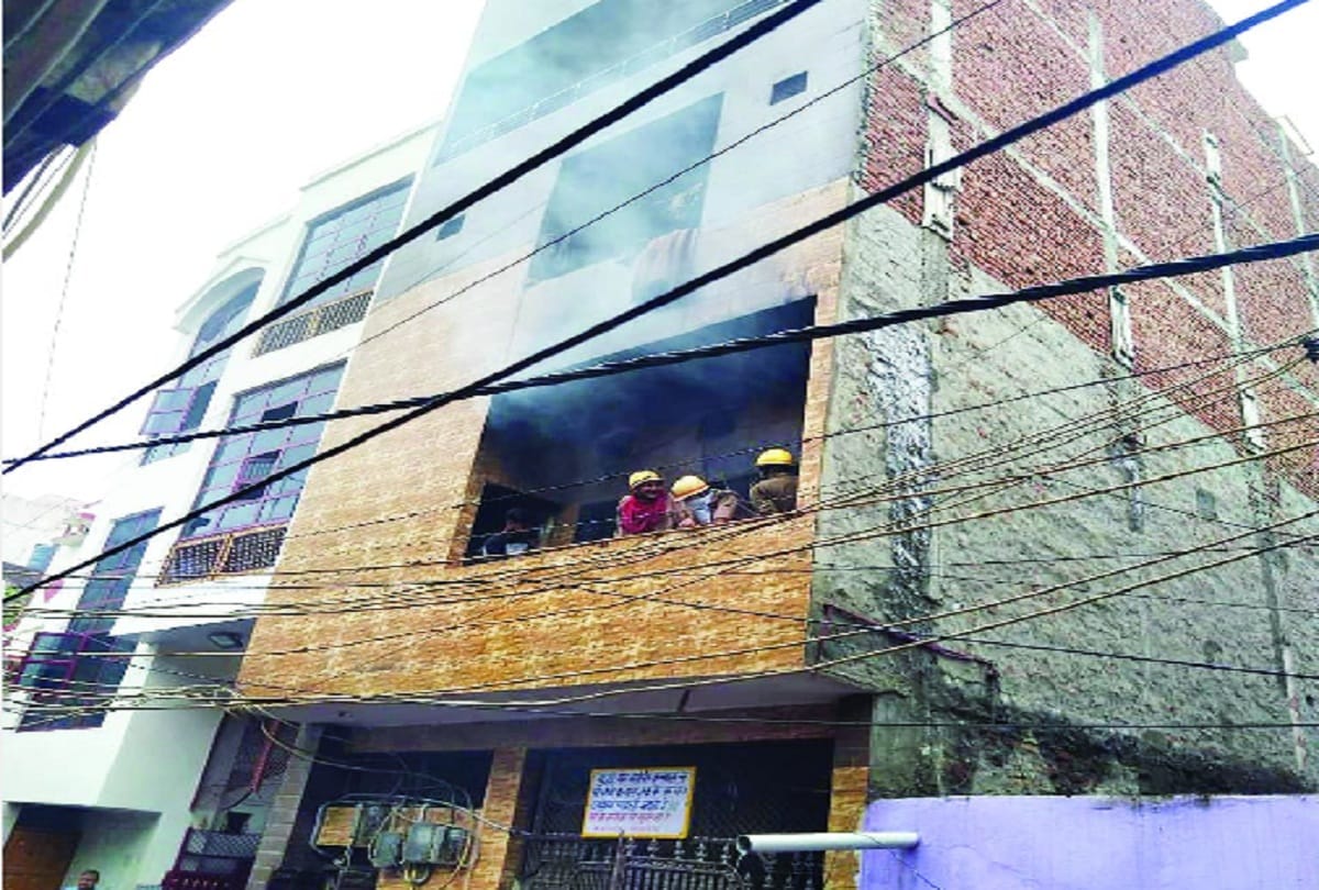 Fire break out in jeans factory in Gandhinagar