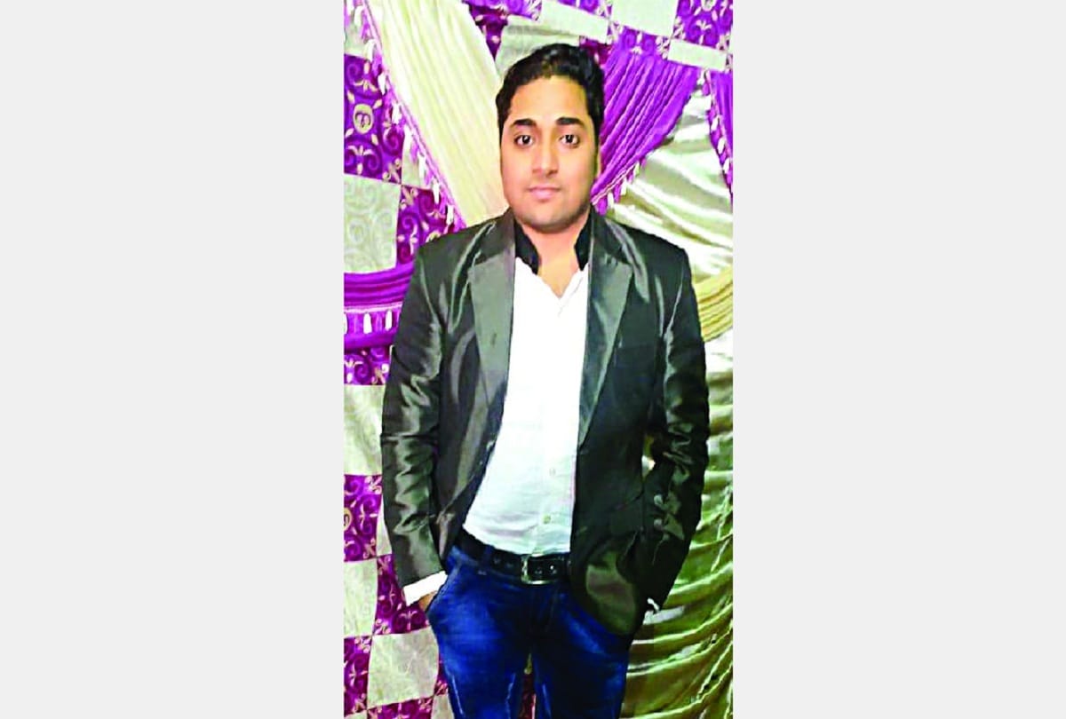 two brother killed a man in gandhi nagar over biscuit wrapper