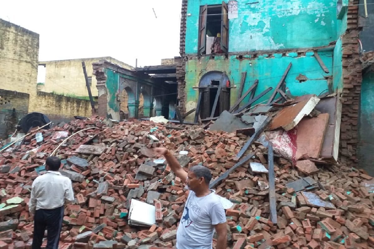 Ten houses damaged from heavy rain in Baghpat city of UP