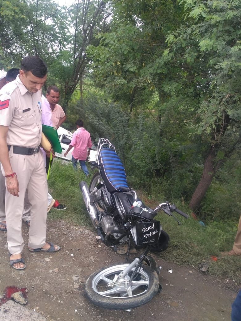 road accident three people injured