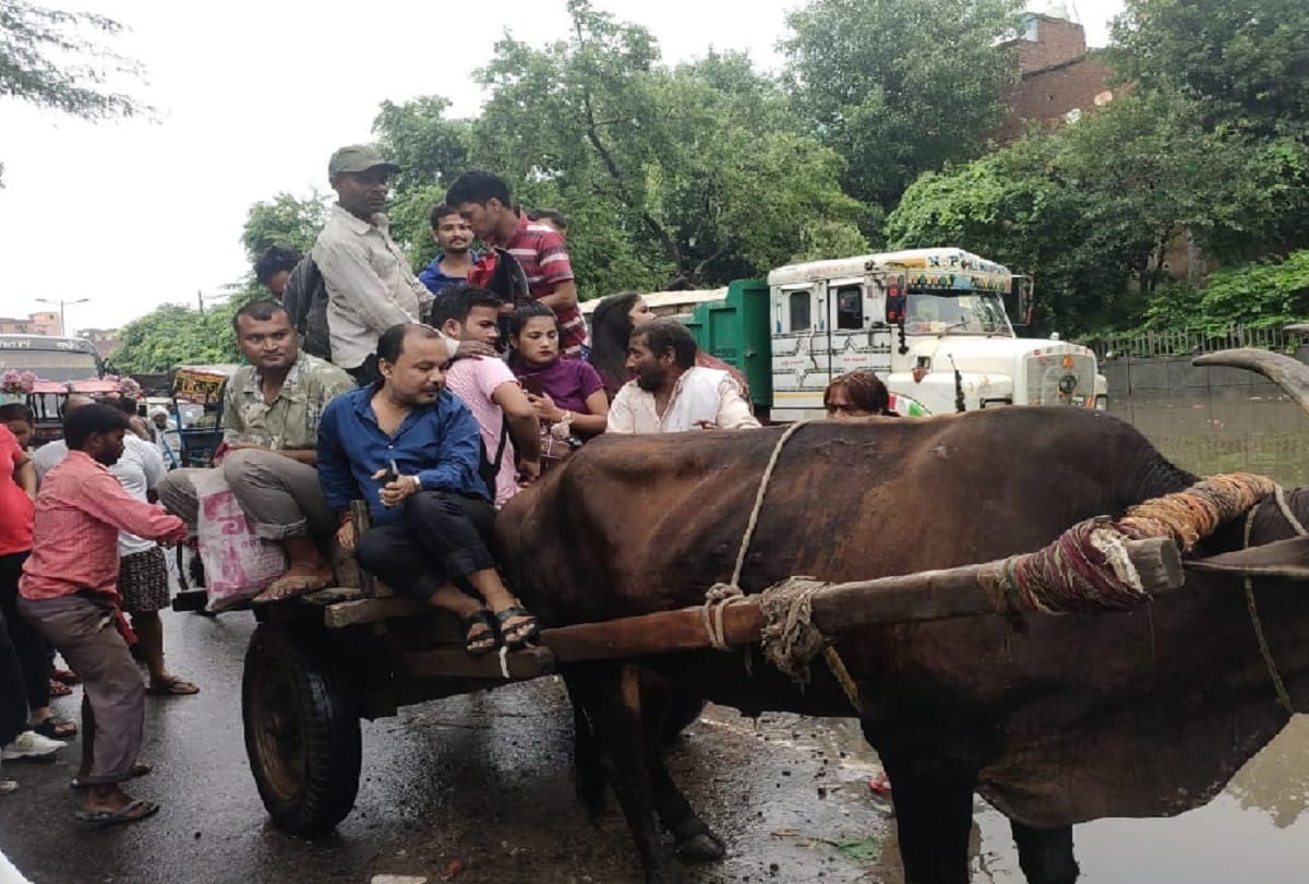 waterlogged in several parts in Delhi due to rain