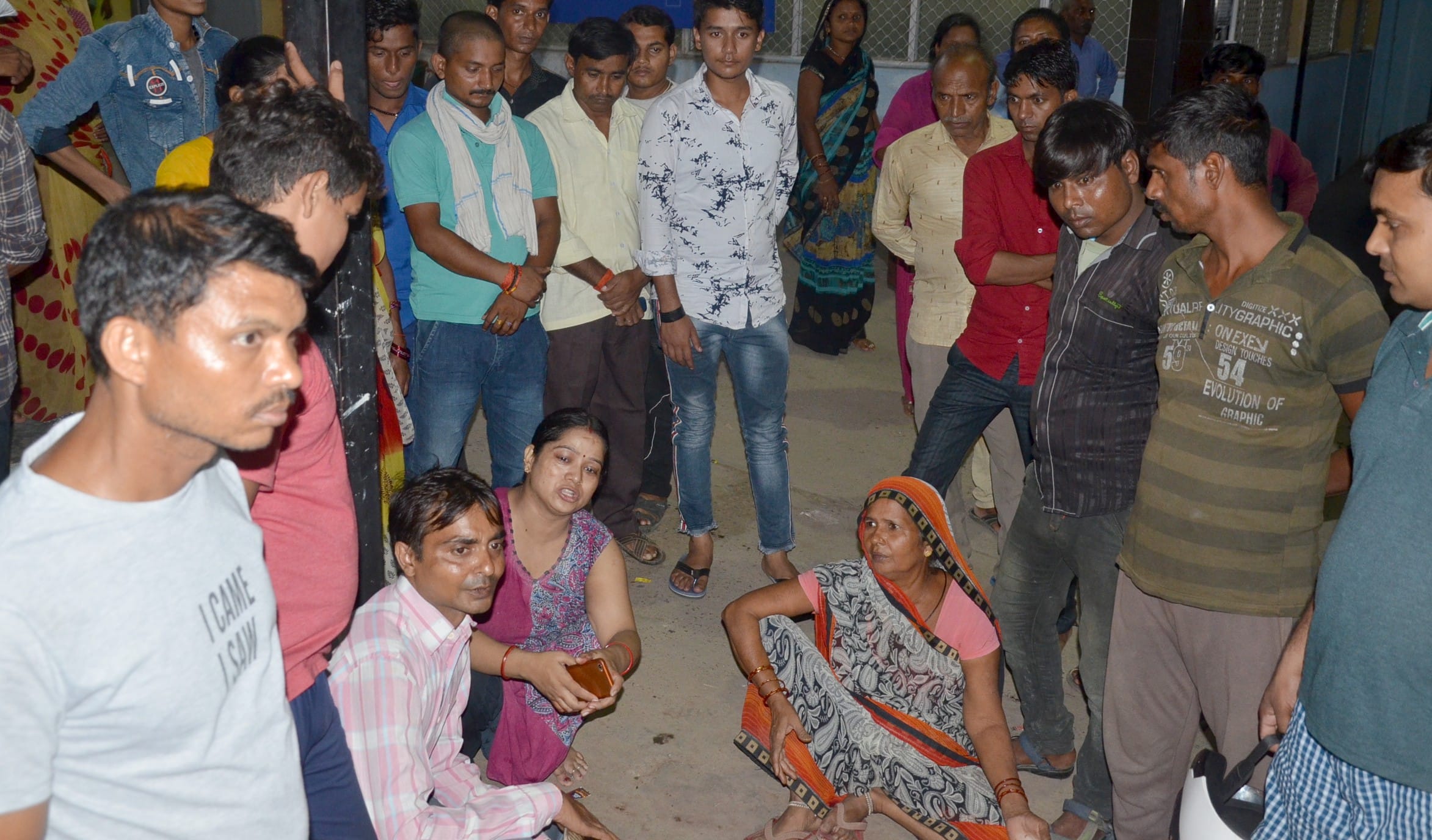 Bloody game in public, two killed