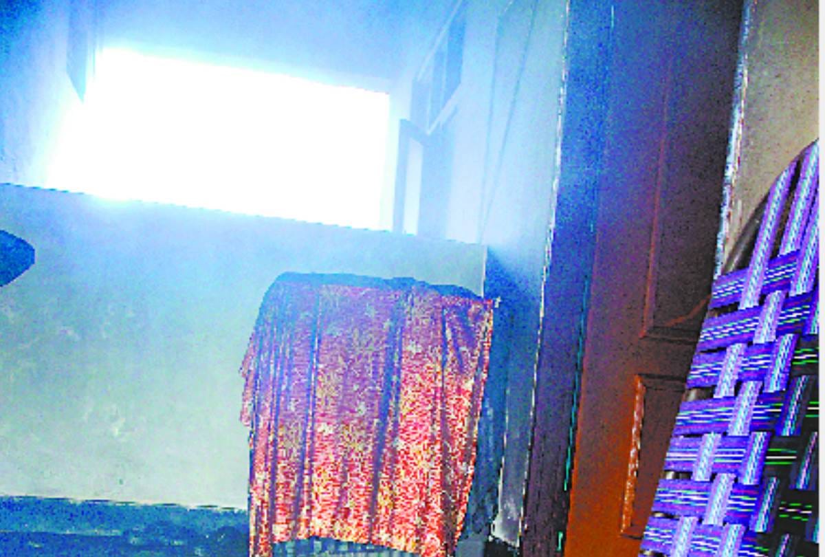 Fire broke out in a charging godown of a e rickshaw.