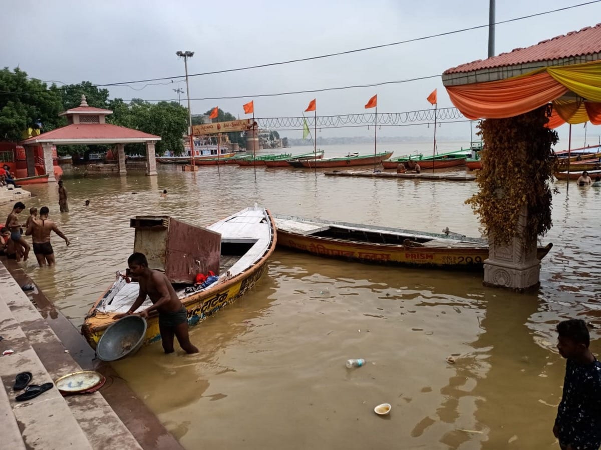 ganga water level constantly increasing heading towards danger mark Fear of flood in varanasi