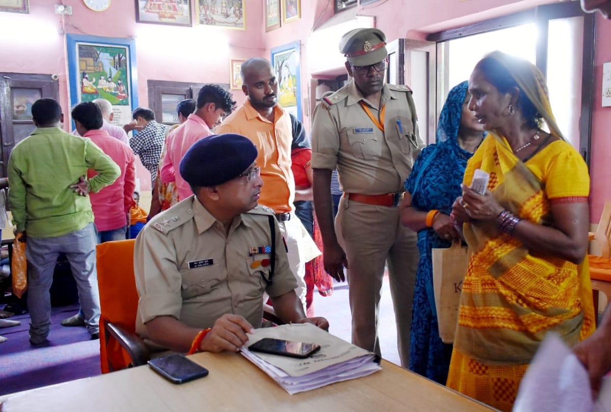 Gorakhpur Authorities talks to local public in Gorakhnath Temple camp office