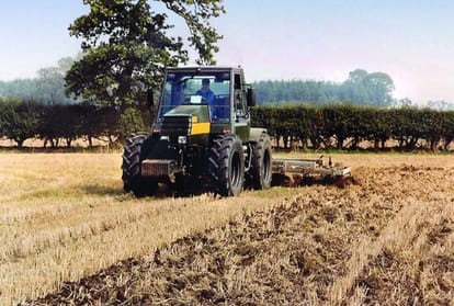 Crisil Report on Tractor Industry tractor industry in india 2021-22 tractor sales market in india