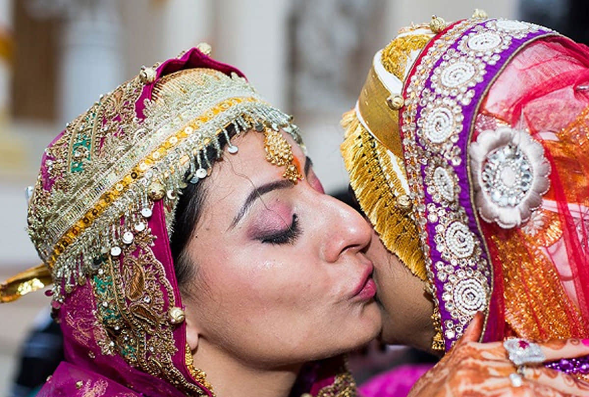 No lavish weddings in Kashmir Marriage, Mutton sellers, wazwan cooks, jewellers pay the price