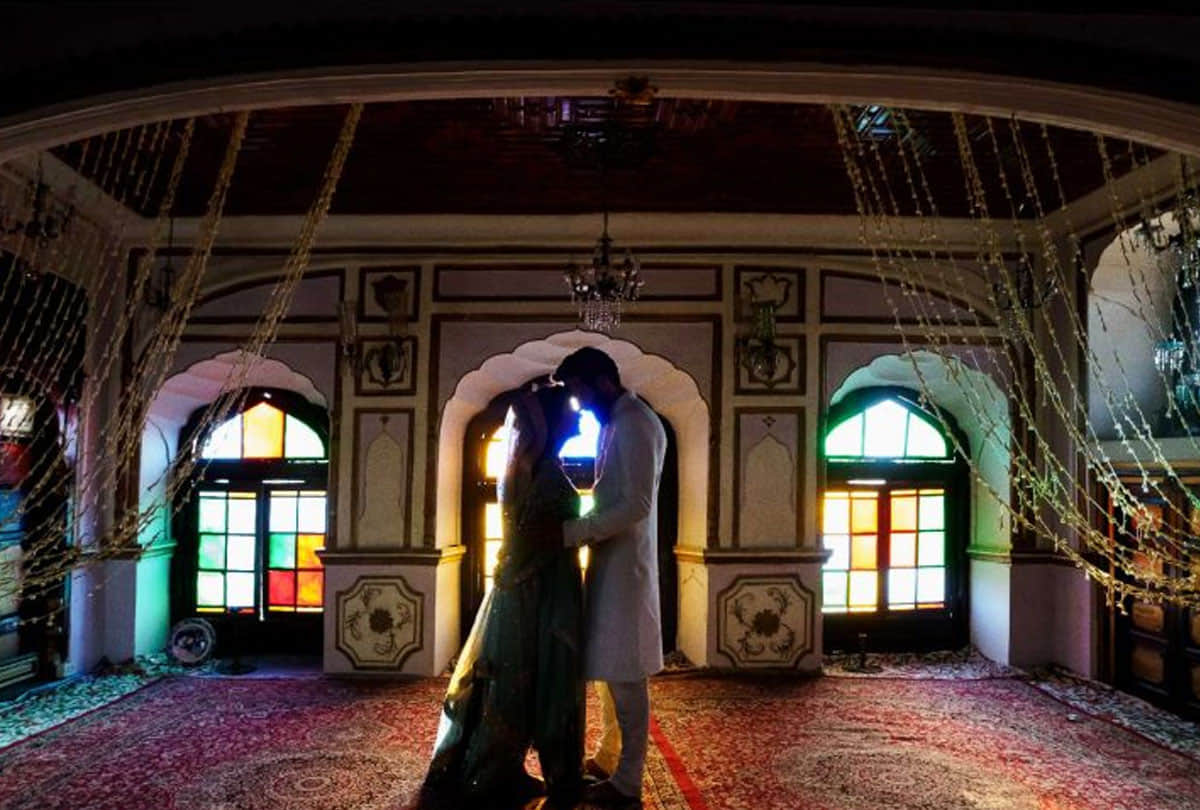 No lavish weddings in Kashmir Marriage, Mutton sellers, wazwan cooks, jewellers pay the price