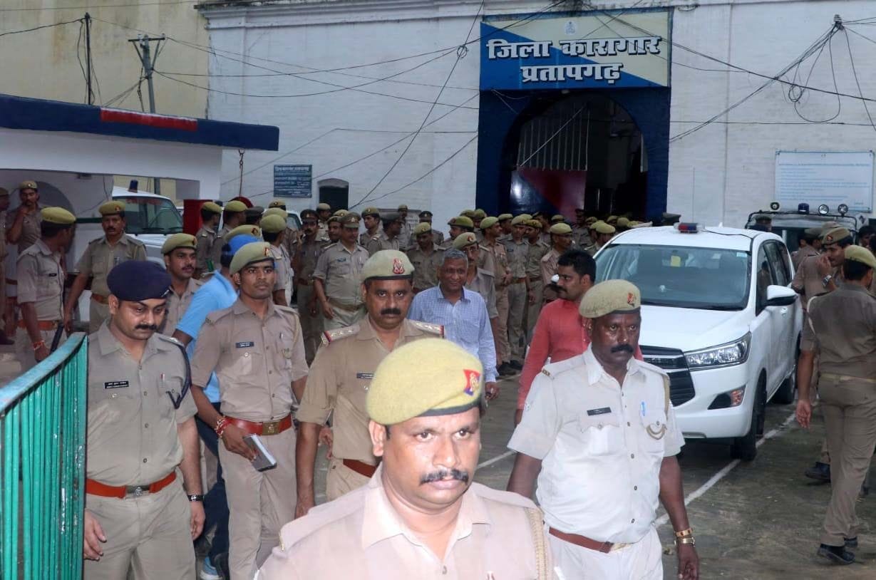 DM-SP reached jail, searched barracks