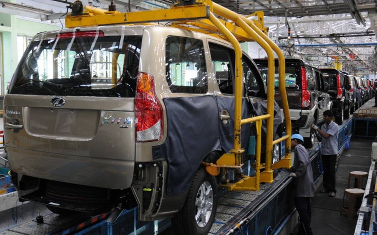 Auto Sector Slowdown impact on components suppliers, sacked 6,000 contract workers