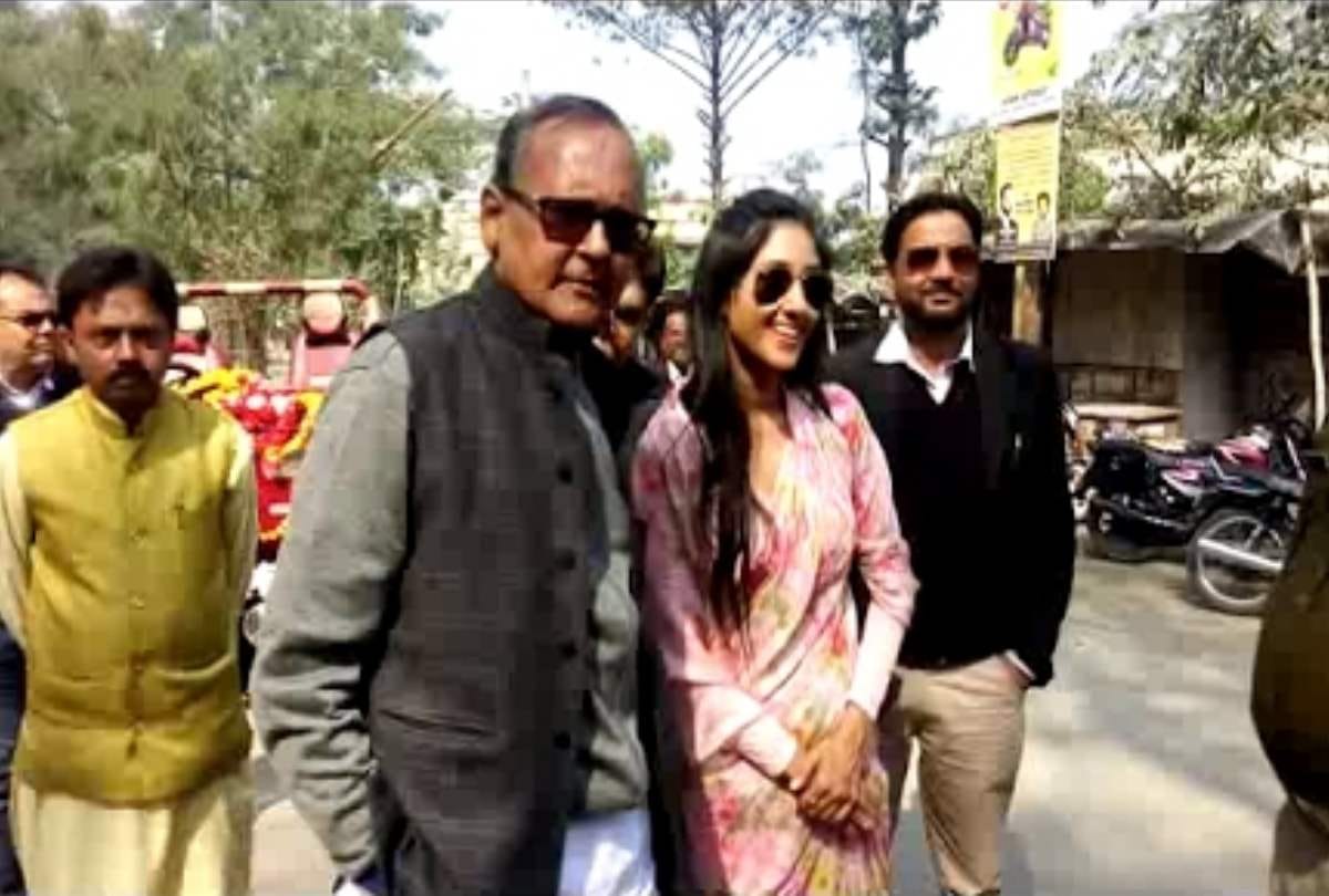Raebareli mla aditi singh father akhilesh singh passes away at lucknow pgi suffering from cancer
