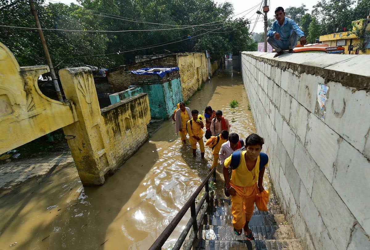 See the latest photos of yamuna river flood in delhi