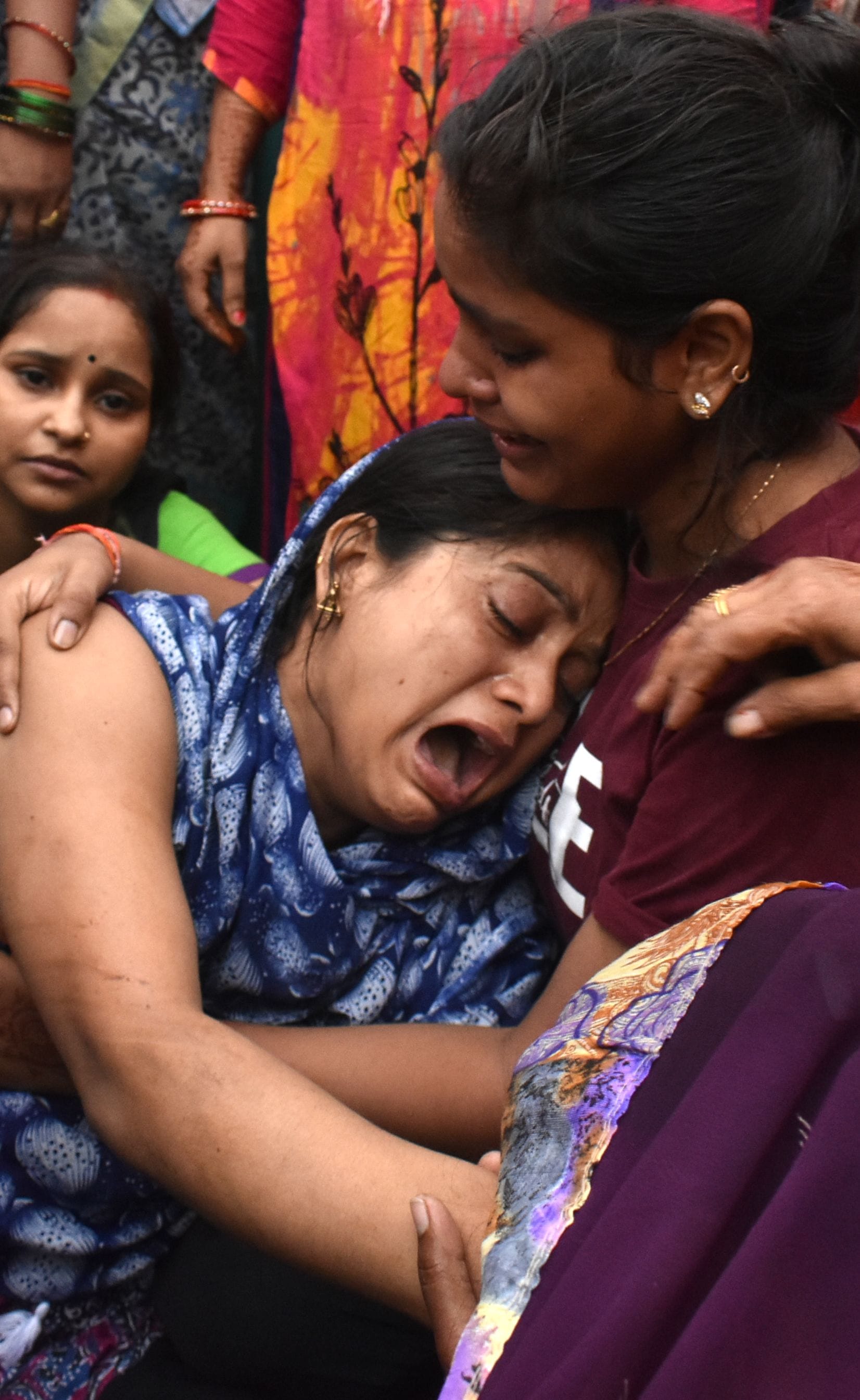 Triple Murder Case: Considering the body for one and a half hours, fierce commotion