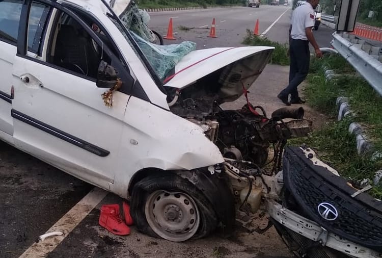 Three Died in road accident in Karnal Of Haryana