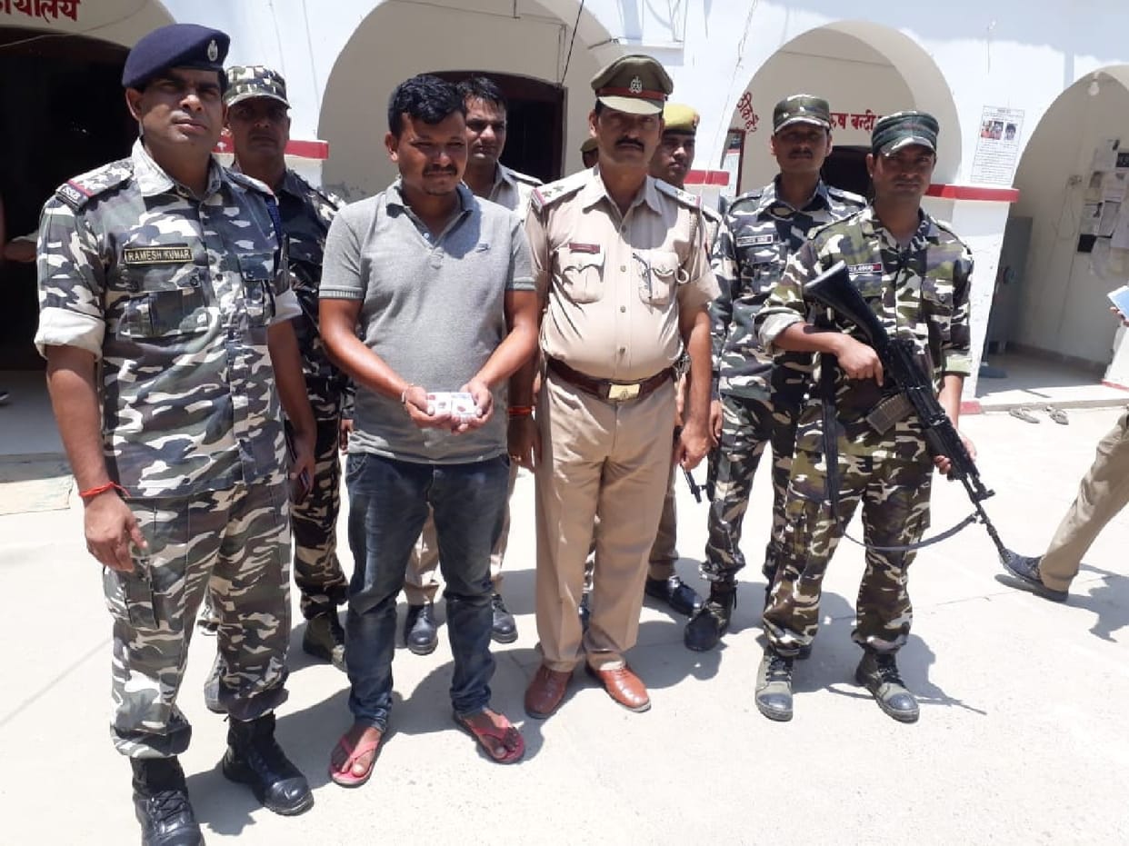 Smuggler arrested with 46 grams of smack