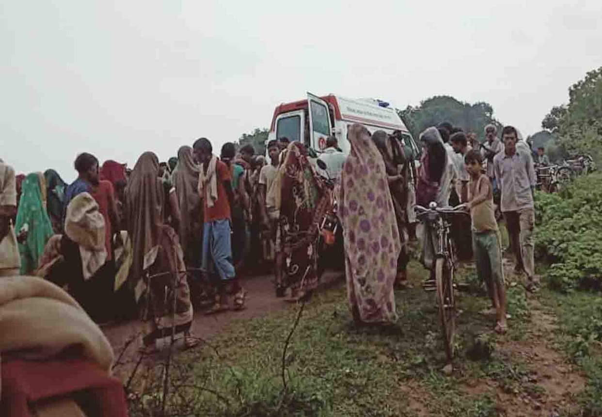 Two children died due to lightning fall in chitrakoot