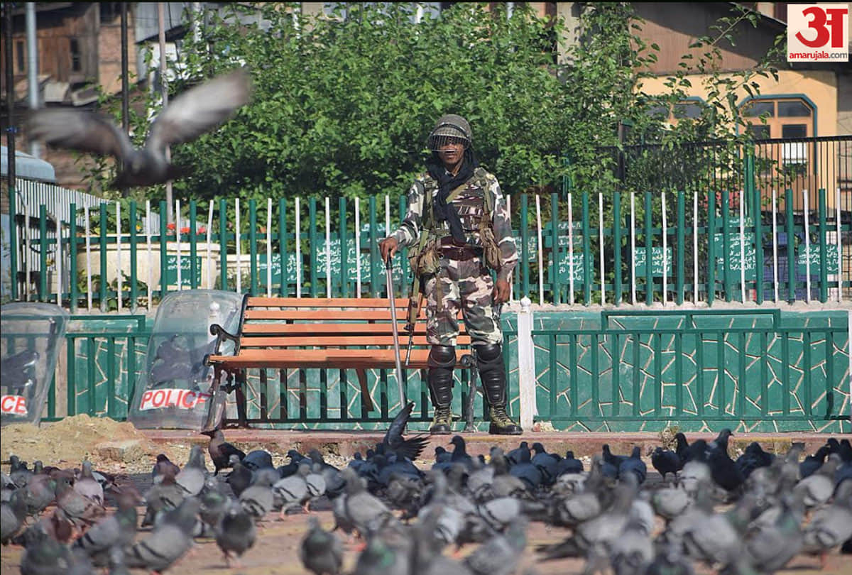 latest photos of kashmir valley,restrictions revoked from several parts of kashmir,after 370 revoked
