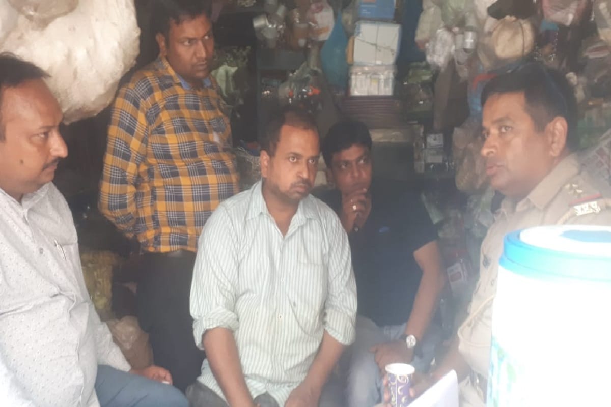 Demand of 10 lakhs has been sought from a trader in Deoband of Saharanpur