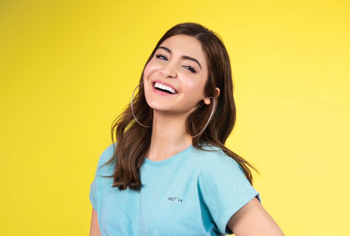 when asked to Jasprit Bumrah pick one hotter actress between Anushka Sharma and Deepika Padukone