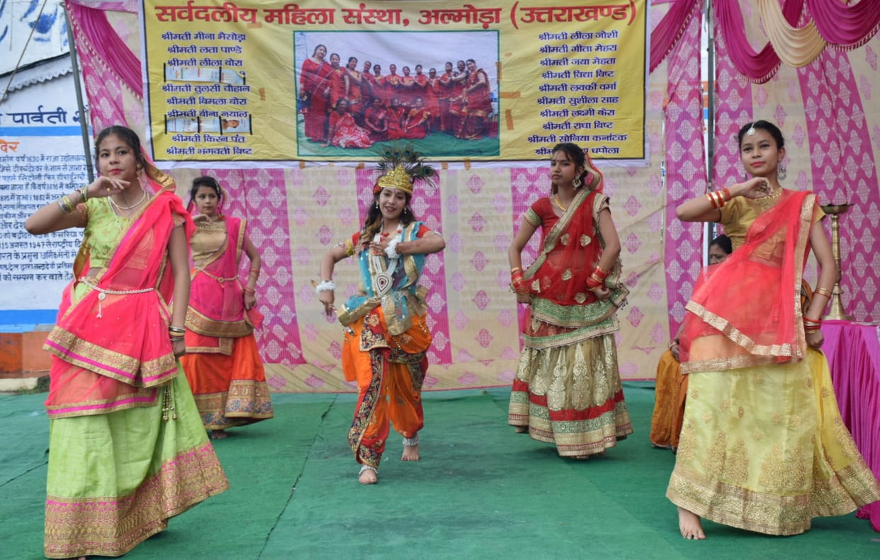children performed beautiful programme