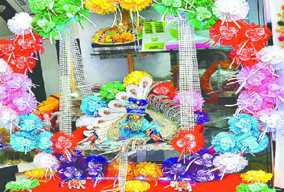 Market Ready for shri krishna janmashtami Agra