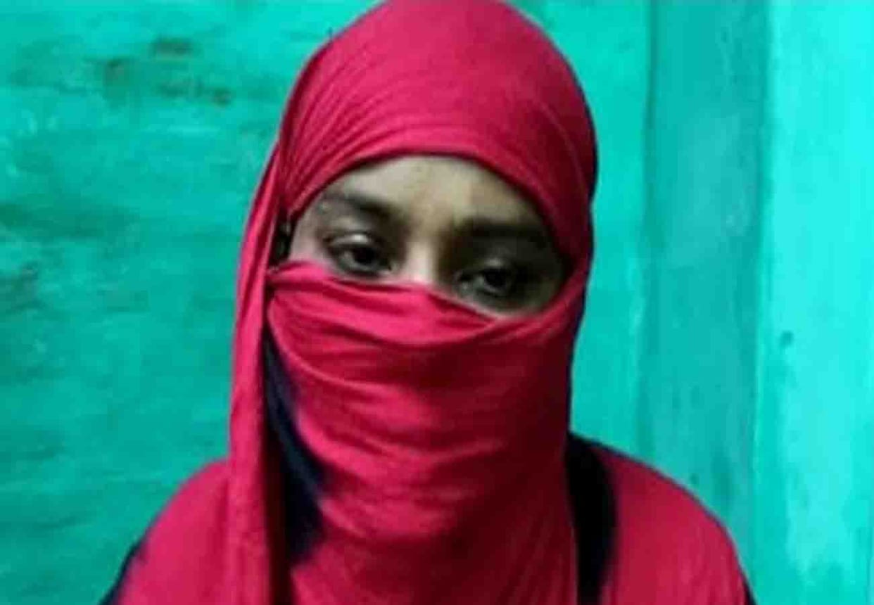 Husband gives triple talaq to his wife in auraiya