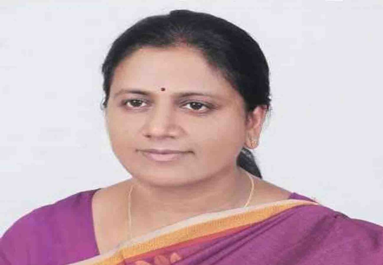 Yogi government first cabinet expansion, nilima katiyar took oath
