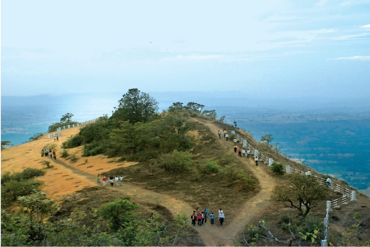 visit saputara hill station in gujarat famous for monsoon festival