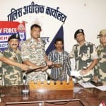 नक्सली ने सरेंडर किया