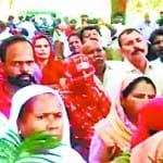 सफाई कर्मियों का विरोध प्रदर्शन