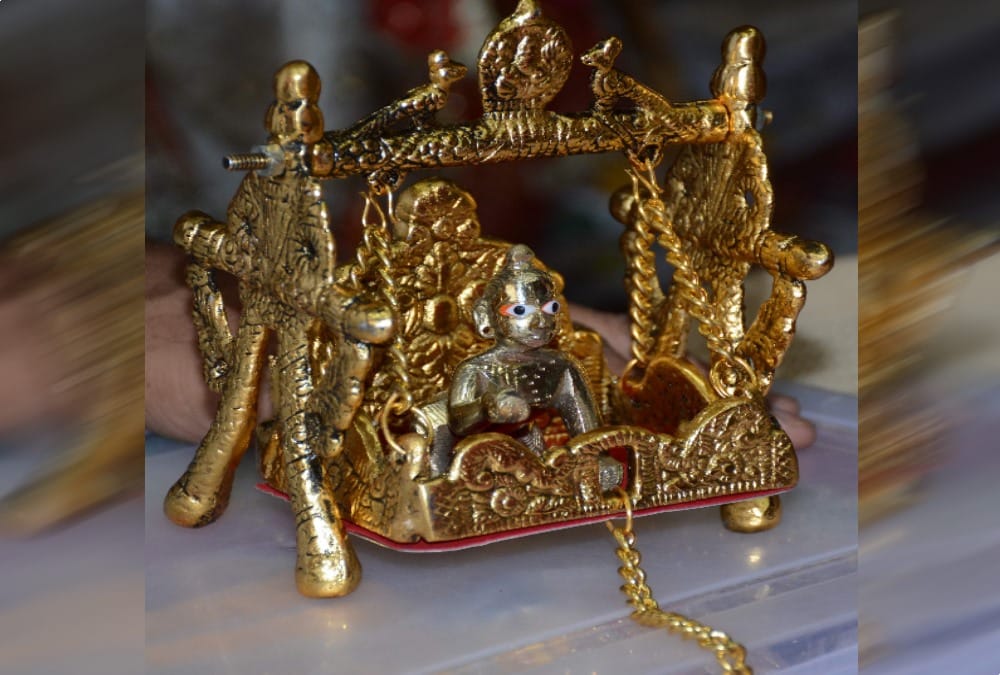 krishna janmashtami 2019 Puja According to Zodiac Sign for Fortune
