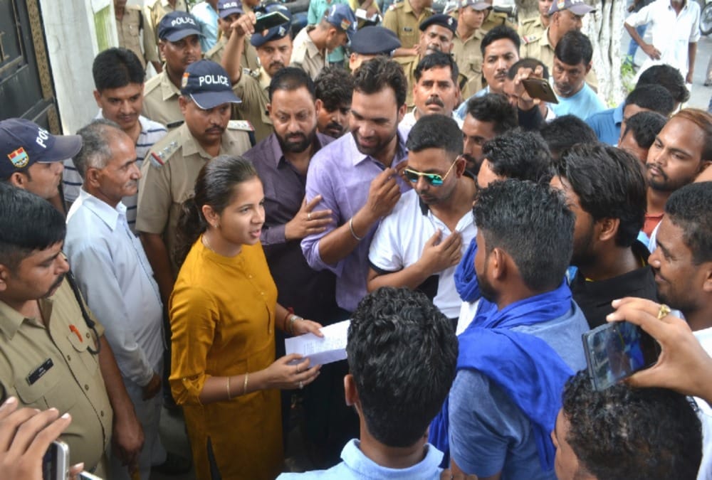 Bhim Army Protest in Roorkee against Chandrashekhar azad Ravan Arrested for ravidas mandir